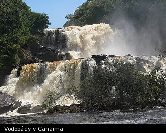 Vodopády v Canaima